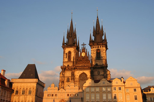 山西教育行业中有哪些知名的猎头公司？